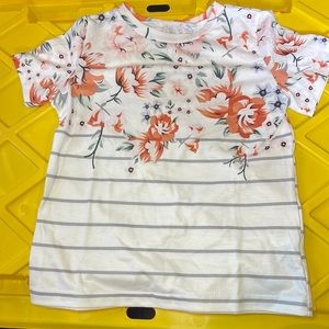 Cute girl shirt size 4